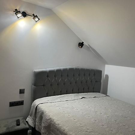 Apartament Mansarda Venus Râmnicu Vâlcea Exterior foto